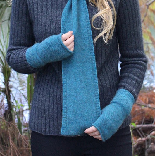 Lothlorian Plain Fingerless Mitten