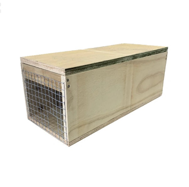 Wooden Stoat Tunnel With BT 200 Trap