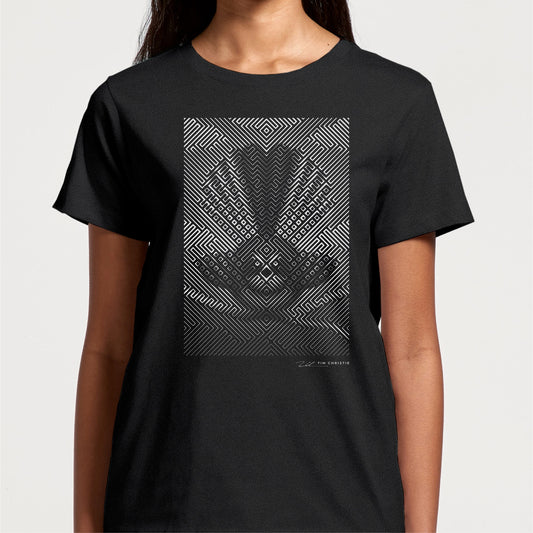 Tim Christie Art Women's Tee - Pīwakawaka