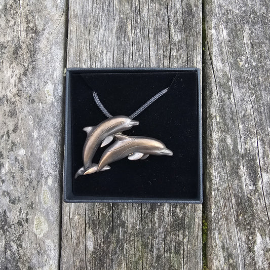 Bronze Necklace - Terehu / Bottlenose Dolphin
