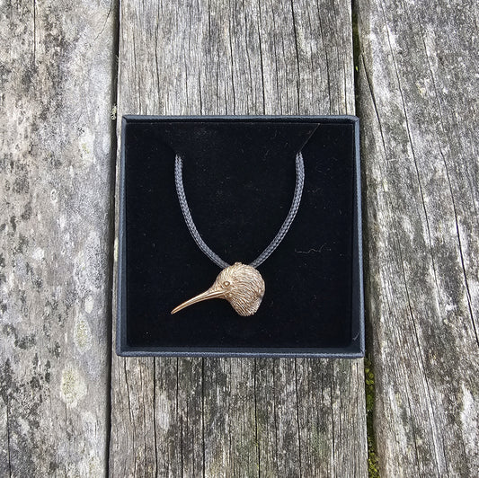 Bronze Necklace - Kiwi