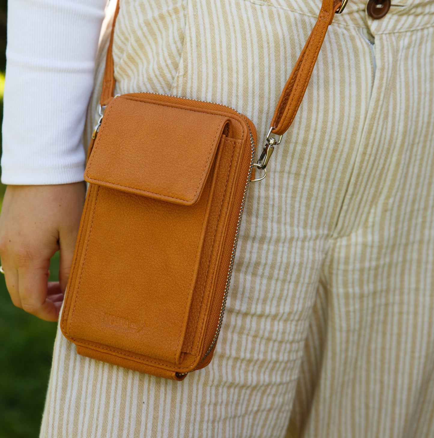 Courtenay Place Crossbody Purse