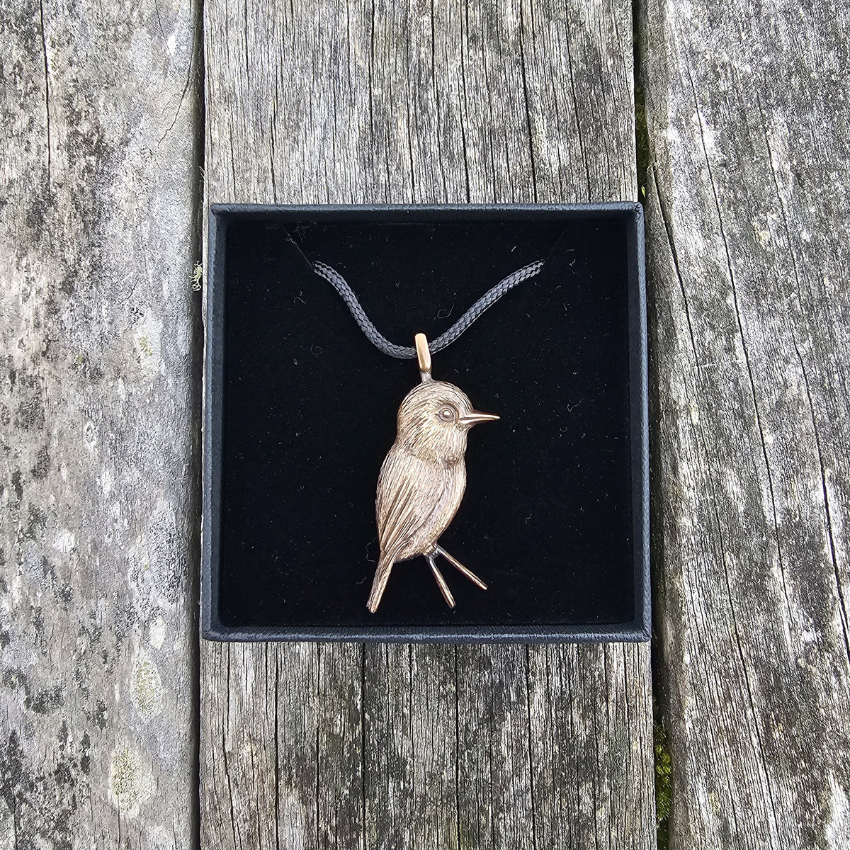 Bronze Necklace - Toutouwai / NI Robin