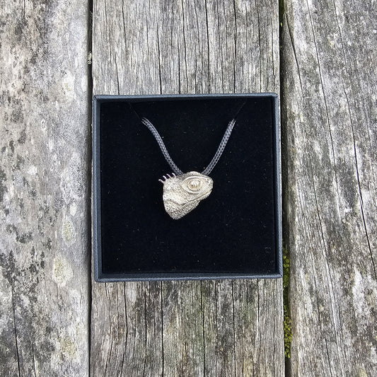 Bronze Necklace - Tuatara