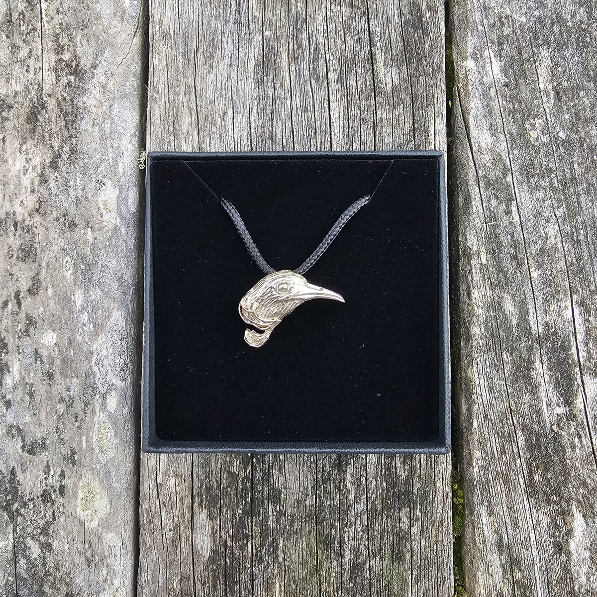 Bronze Necklace - Tūī